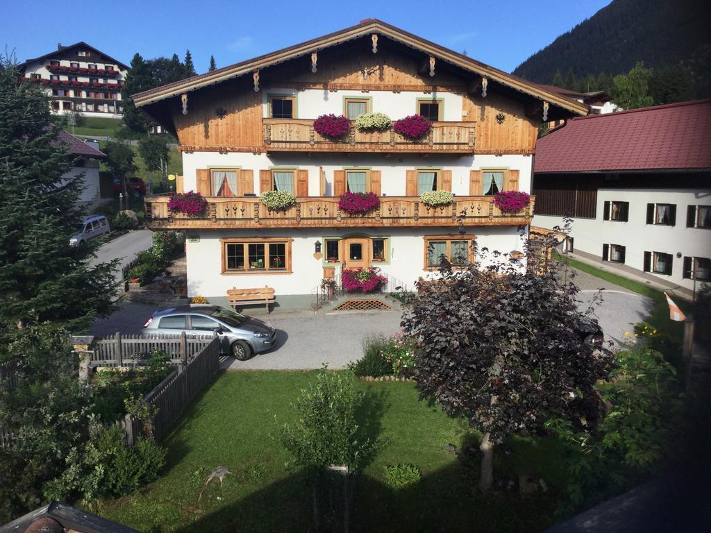 Apartamento Haus Amann Berwang Exterior foto